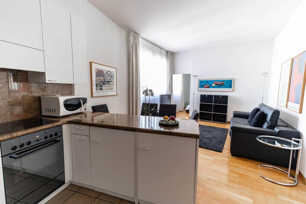 Charming 1br Flat Near - Fb1 *