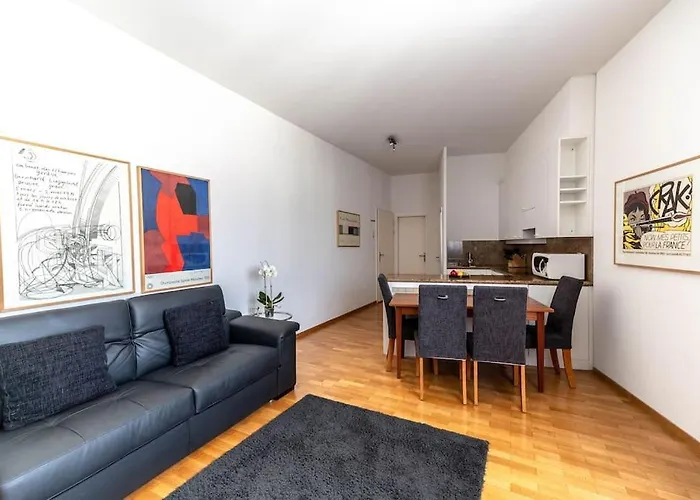 Charming 1Br Flat Near Lake - Fb1