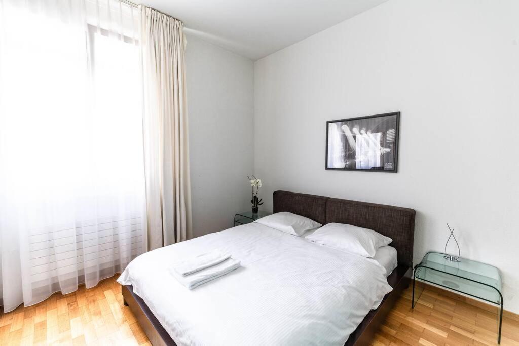 Charming 1br Flat Near - Fb1